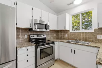 6449 S 4015 W, Taylorsville, UT 84129 - Photo 9