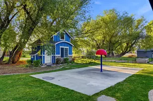 1872 S Country Ln W, Lehi, UT 84043 - Photo 7