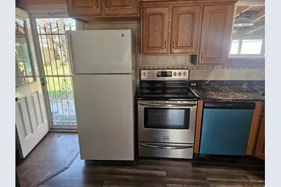 651 Sherwood Dr, Layton, UT 84041 - Photo 5