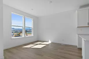 6351 W W Pyramid Peak Ln, Herriman, UT 84096 - Photo 9