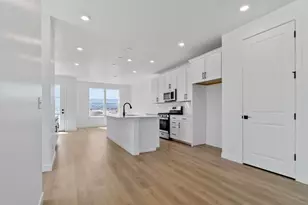 6351 W W Pyramid Peak Ln, Herriman, UT 84096 - Photo 5