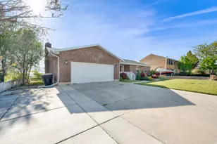 324 S Ridgecrest Dr, Orem, UT 84058 - Photo 7