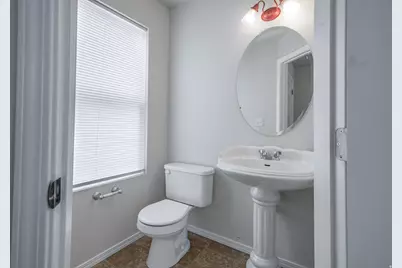 2128 E Eagle Crest Way, Eagle Mountain, UT 84005 - Photo 15