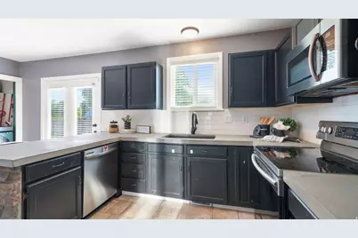 70 S 200 W, Salem, UT 84653 - Photo 11