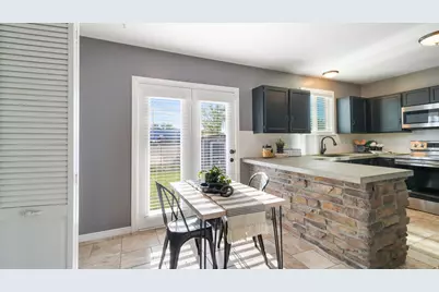 70 S 200 W, Salem, UT 84653 - Photo 9