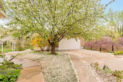 952 N 400 E, American Fork, UT 84003 - Photo 5