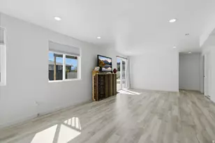 2978 S Puddle Ln E, Saratoga Springs, UT 84045 - Photo 29