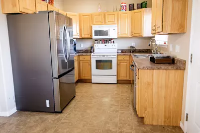 1658 W 300 S #42, Vernal, UT 84078 - Photo 3