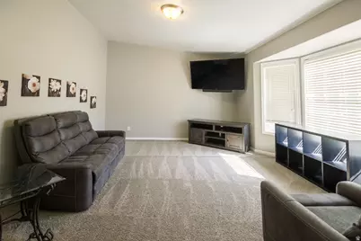 375 S 3290 W, Vernal, UT 84078 - Photo 3