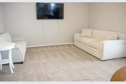 375 S 3290 W, Vernal, UT 84078 - Photo 21