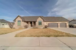 85 S Constitution Dr, Roosevelt, UT 84066 - Photo 9