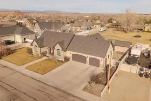 85 S Constitution Dr, Roosevelt, UT 84066 - Photo 5