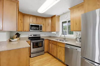 441 S 925 E, Kaysville, UT 84037 - Photo 3