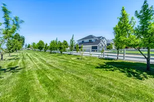 5182 W 5725 S, Hooper, UT 84315 - Photo 5