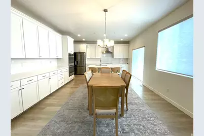 164 E 1780 S #10, Orem, UT 84058 - Photo 11