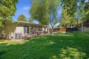 6557 S 2600 E, Cottonwood Heights, UT 84121 - Photo 31