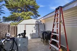 6557 S 2600 E, Cottonwood Heights, UT 84121 - Photo 27