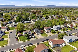 1088 E 1500 N, Layton, UT 84040 - Photo 5