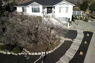 10193 S Majestic Canyon Rd, Sandy, UT 84092 - Photo 1