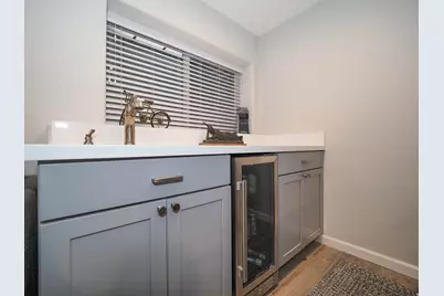 10193 S Majestic Canyon Rd, Sandy, UT 84092 - Photo 29