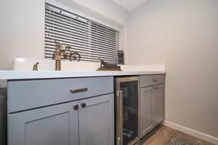 10193 S Majestic Canyon Rd, Sandy, UT 84092 - Photo 29