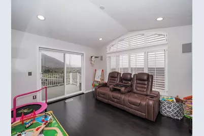 10193 S Majestic Canyon Rd, Sandy, UT 84092 - Photo 13