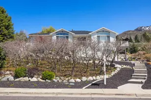 10193 S Majestic Canyon Rd, Sandy, UT 84092 - Photo 3