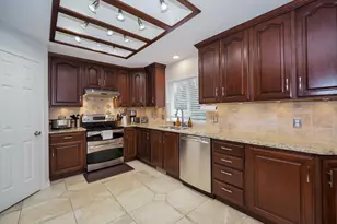 10193 S Majestic Canyon Rd, Sandy, UT 84092 - Photo 13