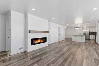 5564 S 2425 W, Roy, UT 84067 - Photo 3