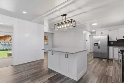 5564 S 2425 W, Roy, UT 84067 - Photo 9