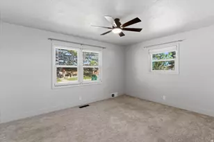 5564 S 2425 W, Roy, UT 84067 - Photo 17