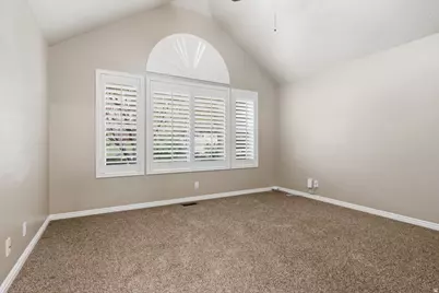 8228 S Set Point Cir E, Sandy, UT 84093 - Photo 25
