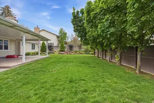 8228 S Set Point Cir E, Sandy, UT 84093 - Photo 47