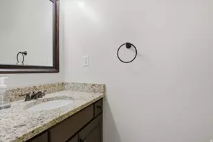8228 S Set Point Cir E, Sandy, UT 84093 - Photo 39