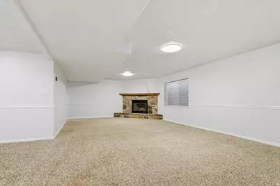 8228 S Set Point Cir E, Sandy, UT 84093 - Photo 31