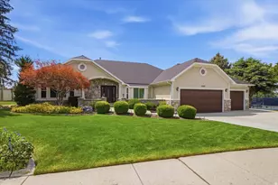 8228 S Set Point Cir E, Cottonwood Heights, UT 84093 - Photo 1
