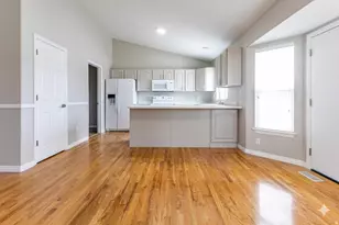 3528 W Crab Apple Cir, Taylorsville, UT 84129 - Photo 3