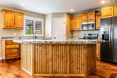 3031 W 2325 S, West Haven, UT 84401 - Photo 9