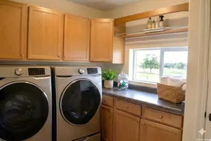 469 E Vine St S, Murray, UT 84107 - Photo 33