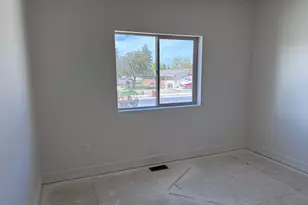 3031 W Solace St, Syracuse, UT 84075 - Photo 11