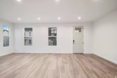 11369 S Offshore Way W #383, South Jordan, UT 84009 - Photo 7