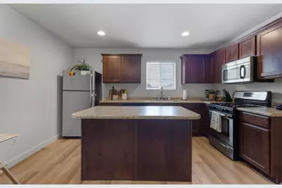 256 N 725 E, Vineyard, UT 84059 - Photo 15