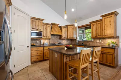 882 S Sego Lily Way, Mapleton, UT 84664 - Photo 9