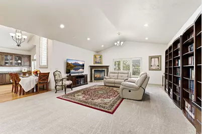 202 Edgewood Cir, North Salt Lake, UT 84054 - Photo 9