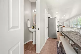 1426 E 4200 S, Millcreek, UT 84124 - Photo 9
