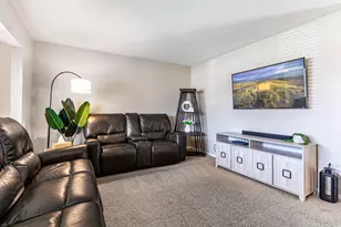 2772 N 1525 E, Layton, UT 84040 - Photo 5