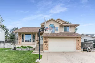 2772 N 1525 E, Layton, UT 84040 - Photo 3
