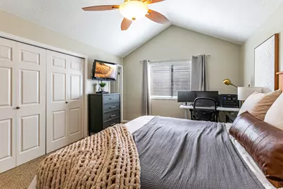 2772 N 1525 E, Layton, UT 84040 - Photo 21
