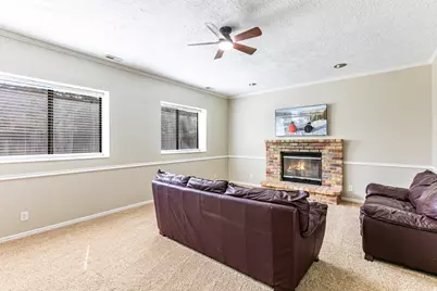 2772 N 1525 E, Layton, UT 84040 - Photo 13
