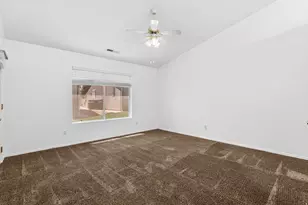 210 N Mall Dr, Saint George, UT 84790 - Photo 15